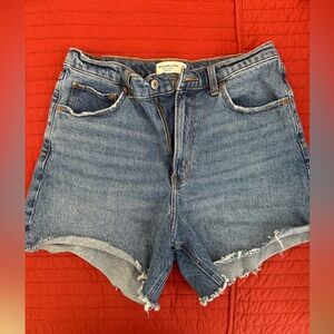 Abercrombie Dad Short High Rise